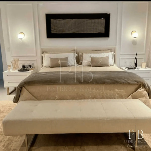 Foto de cliente com almofada personalizada Patricia Biacchi