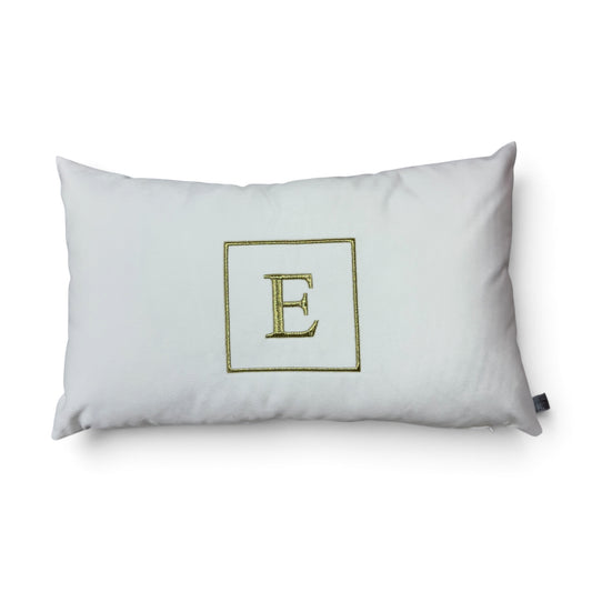 Almofada Individual com Inicial Square Veludo Branco Bordado Dourado